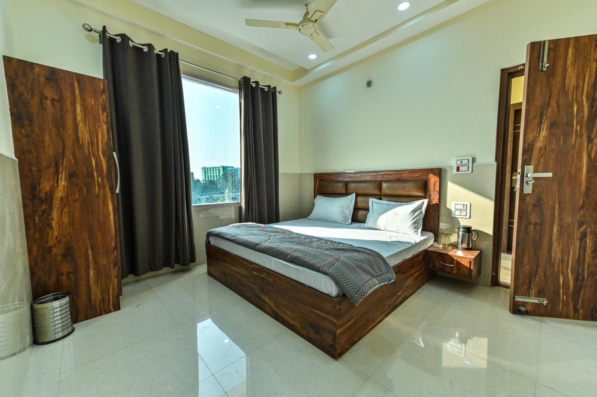 Royal Inn Jammu Exterior foto